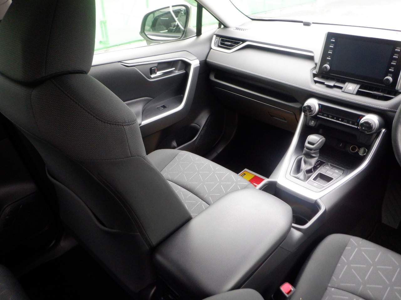 TOYOTA RAV4 HYBRID X