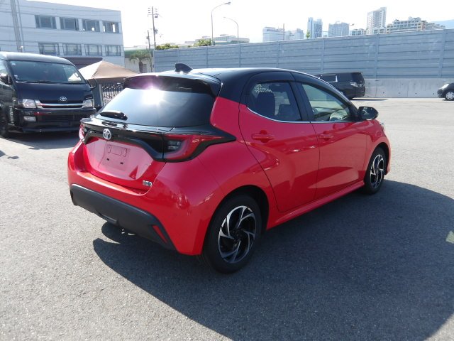 TOYOTA YARIS HYBRID Z