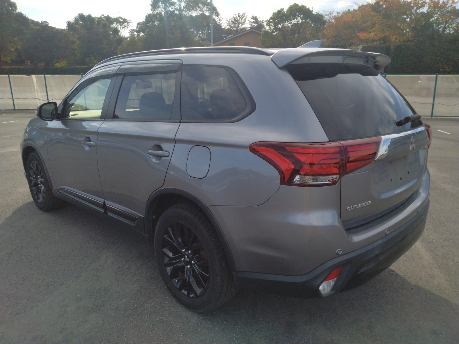 MITSUBISHIN OUTLANDER