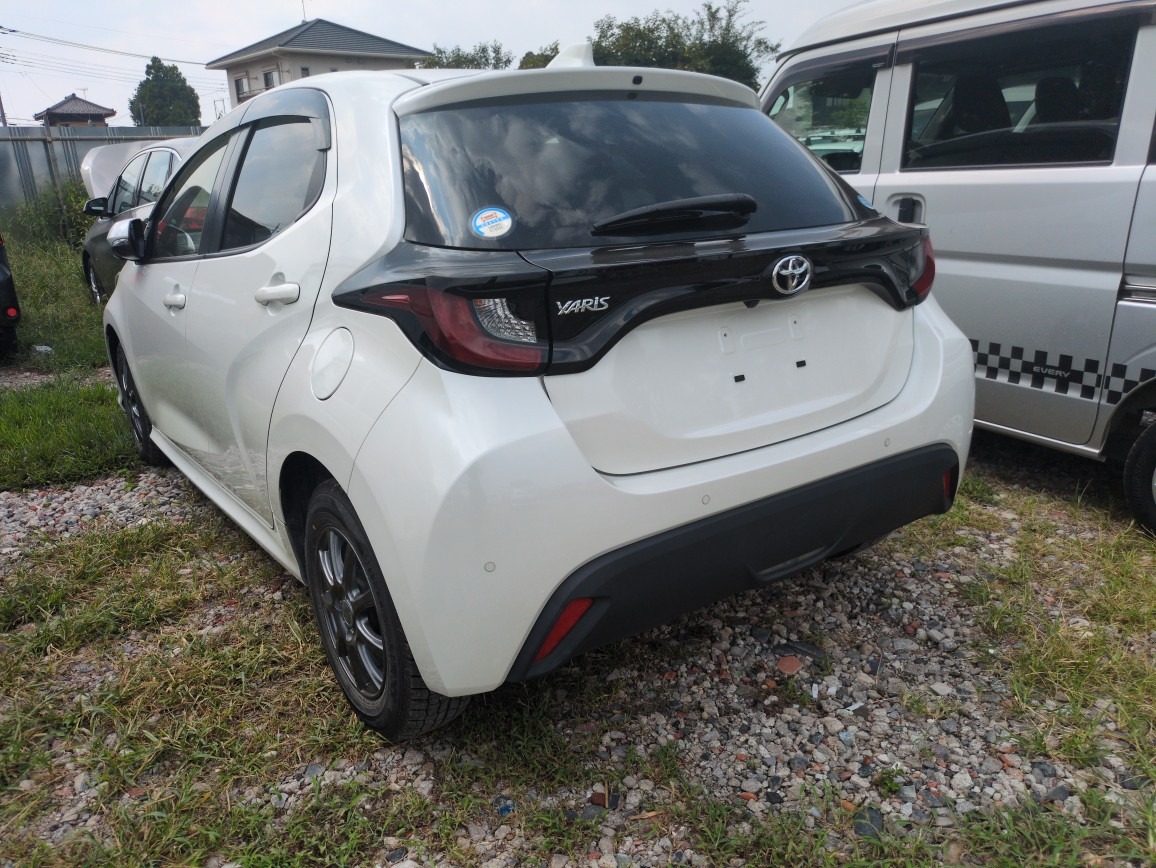 TOYOTA YARIS