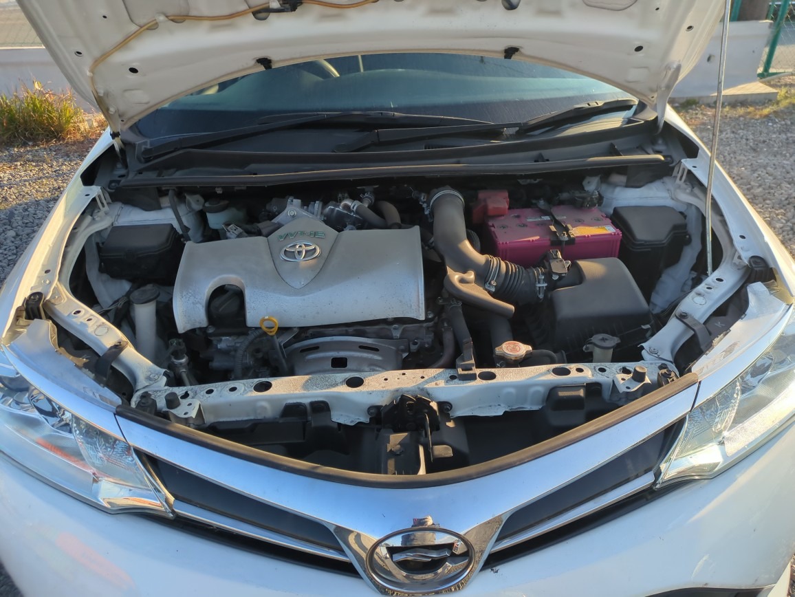TOYOTA COROLLA AXIO 1.5X