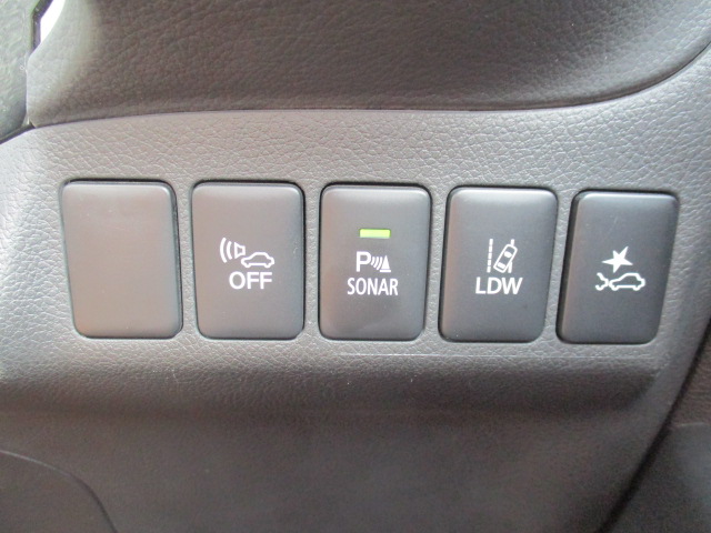 MITSUBISHI OUTLANDER 4WD PHEV SAFETY PACKAGE