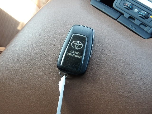 TOYOTA LAND CRUISER PRADO 5D TX L PACKAGE 70TH ANNIVERSARY LIMITED