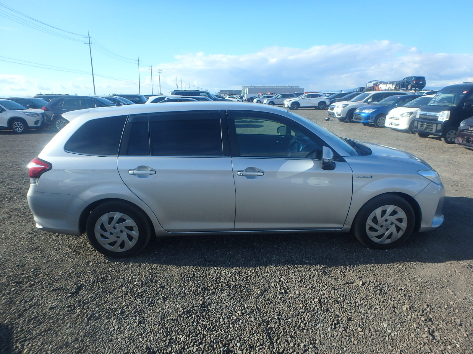 TOYOTA COROLLA FIELDER HYBRID G