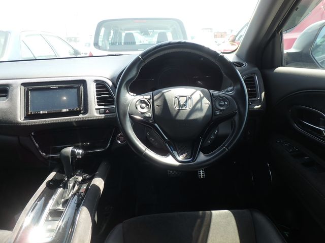 HONDA VEZEL RS. HONDA SENSING